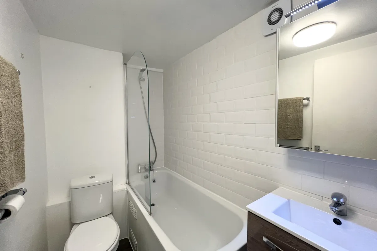 Flat Lambridge Place in Bath