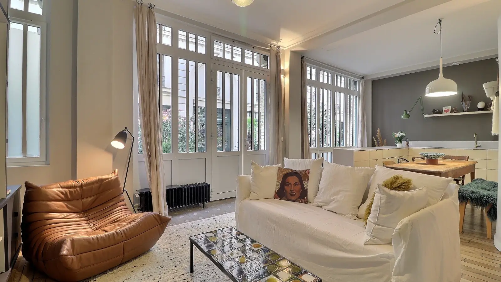 Flat Cité de Magenta in Paris
