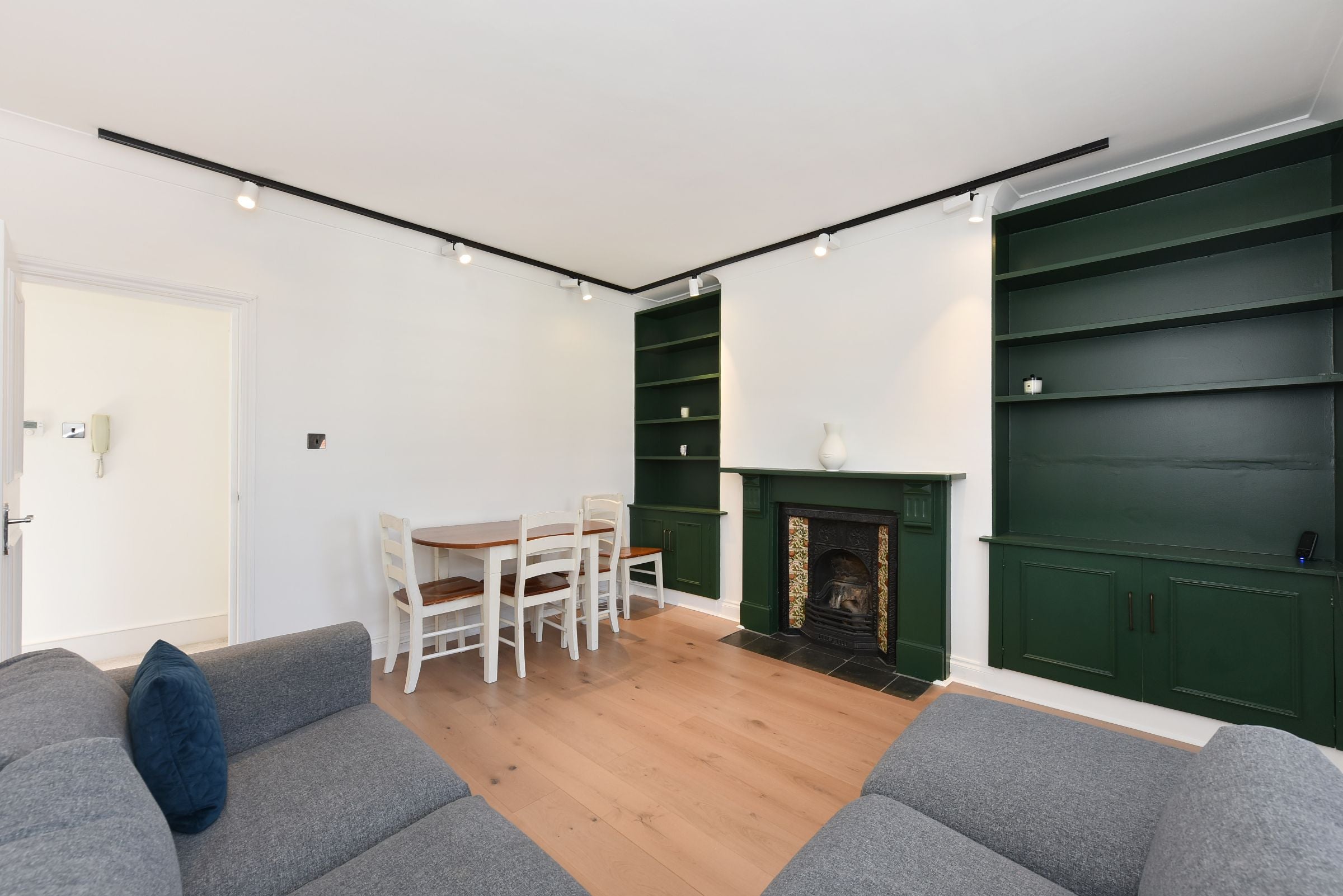 Flat Trent Road in Greater London