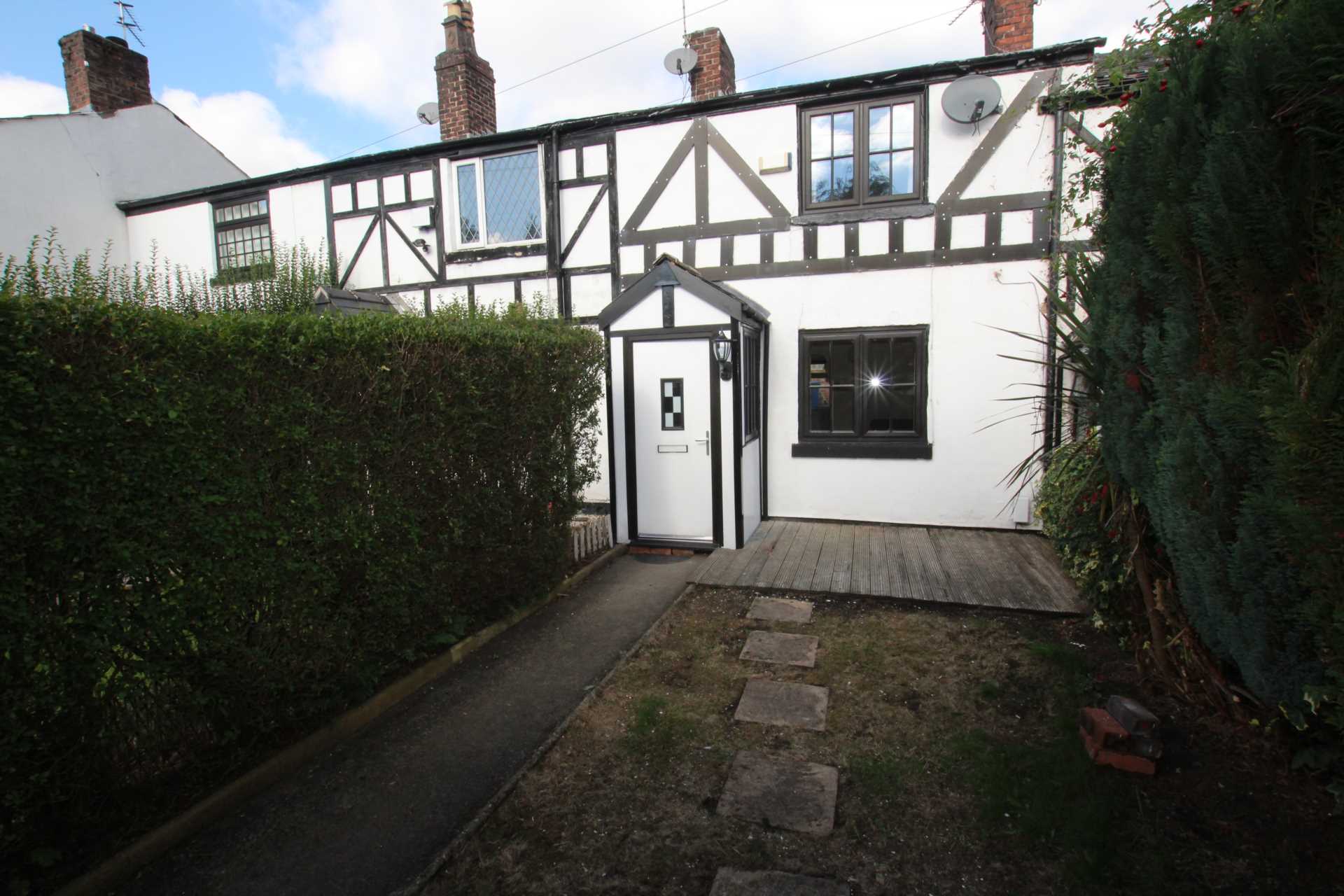 Flat Livsey Street in Whitefield