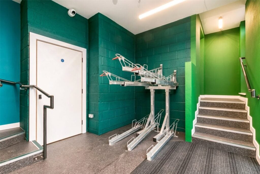 Flat Bartley Street in Bristol