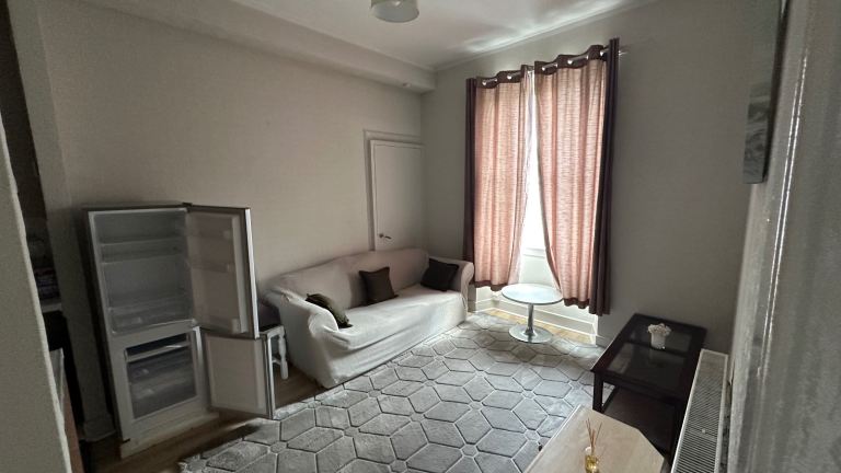 Flat Peffer Place in City of Edinburgh