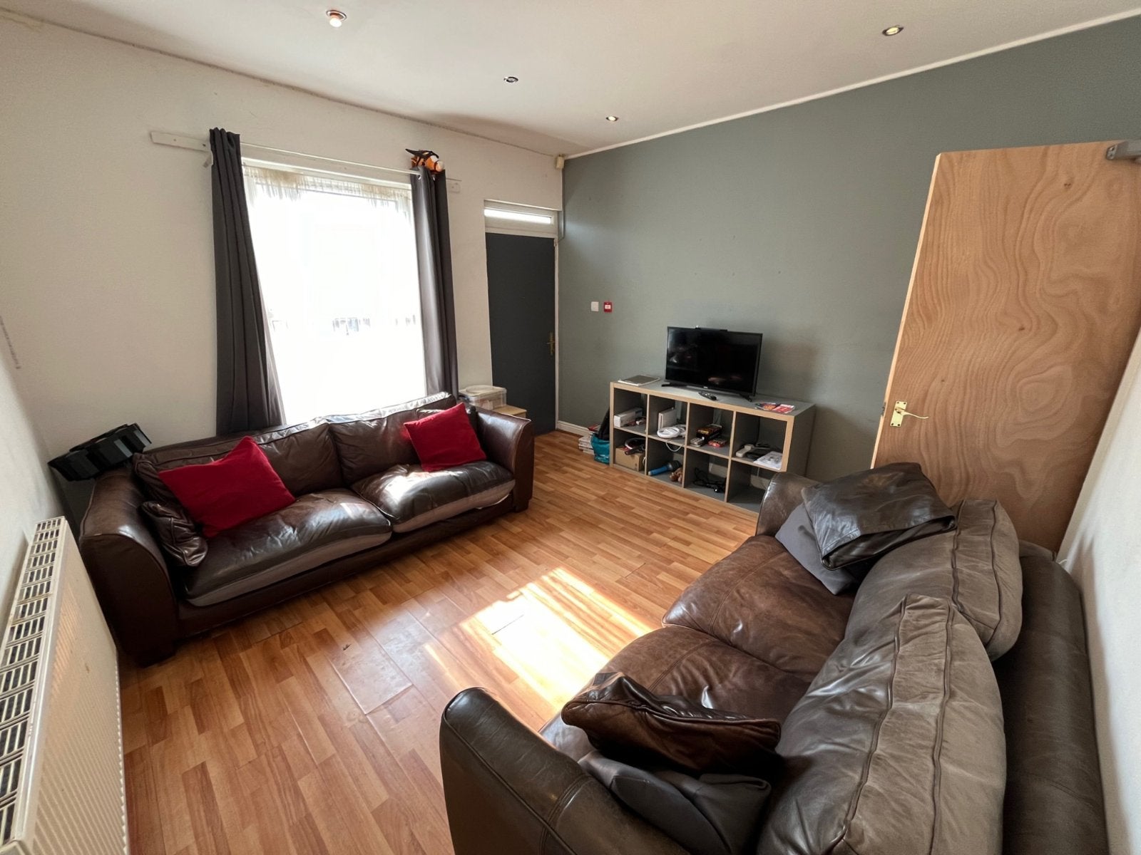 House Burley Lodge Terrace in Leeds