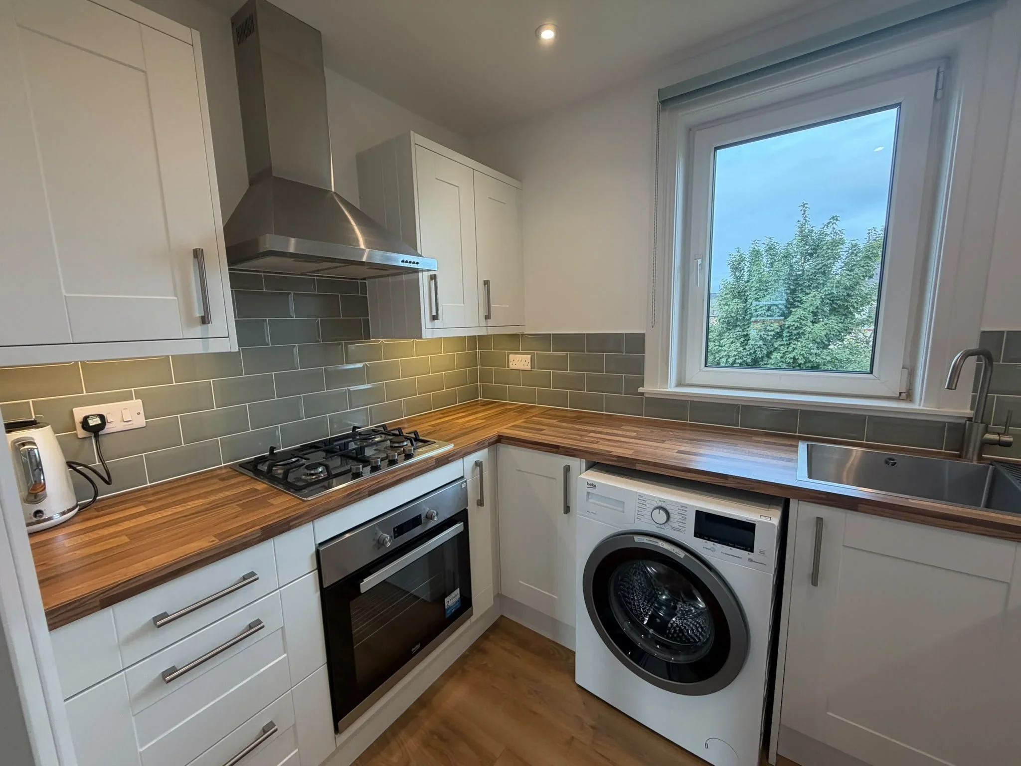 Flat Dunsmuir Court in City of Edinburgh