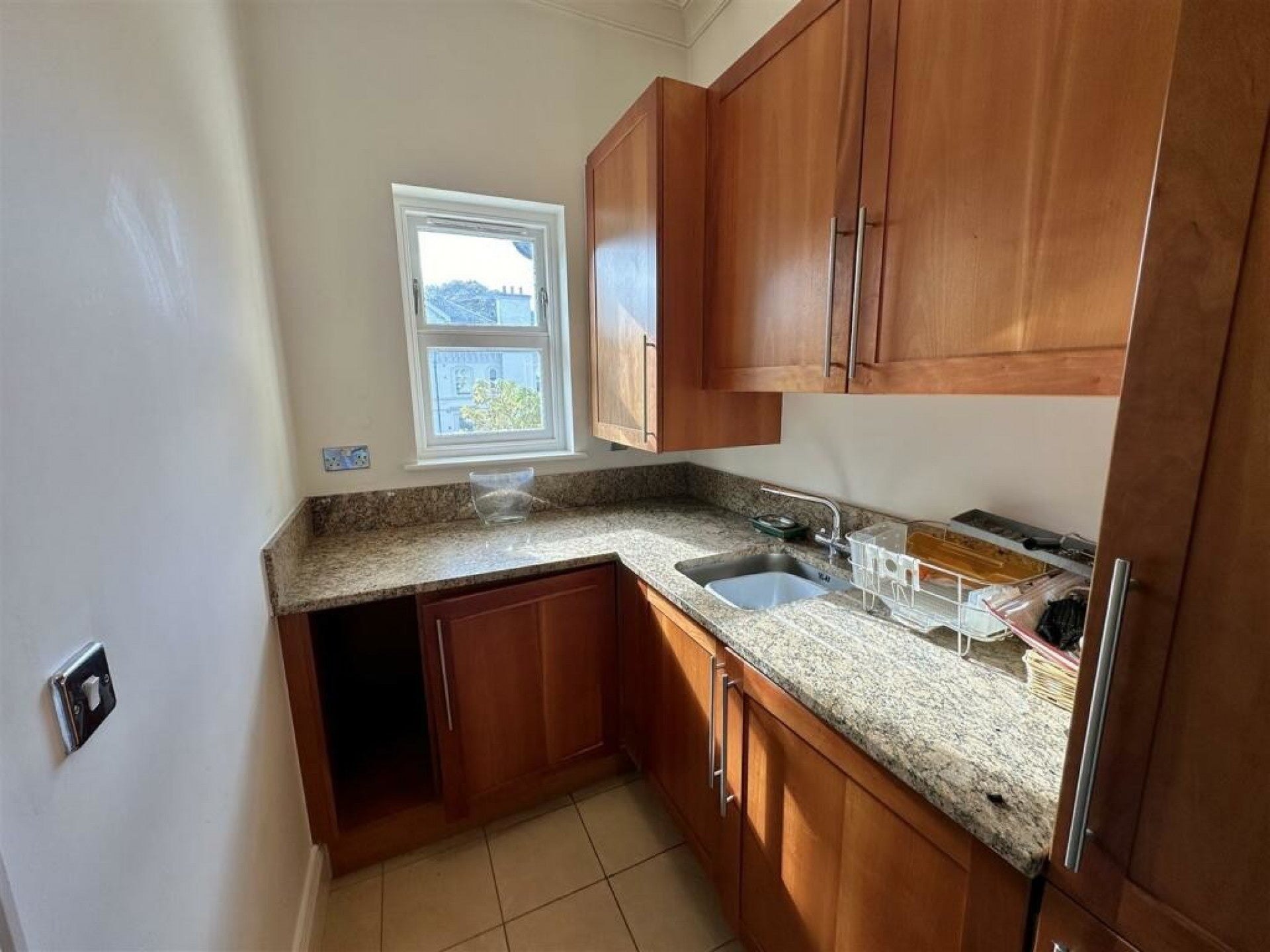 Flat Kinburn Drive in Borough of Runnymede