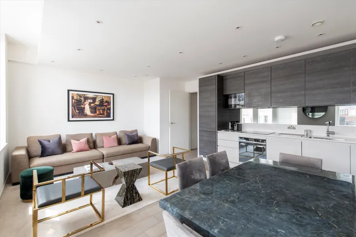 Flat Pentonville Road in Greater London