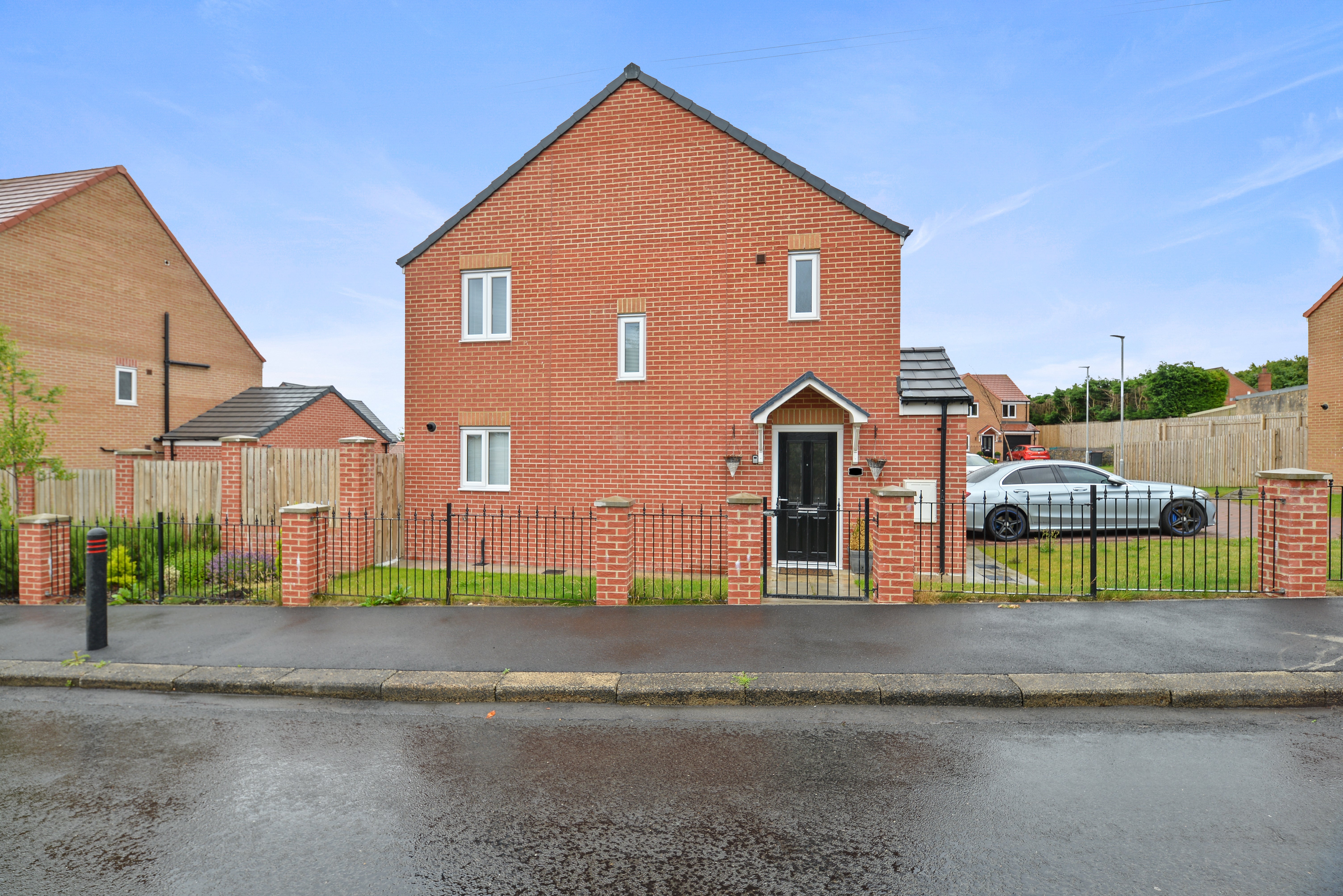 House Hillside Road in Coundon