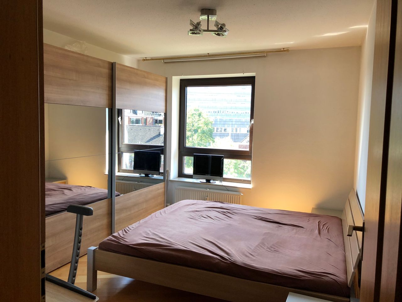Wohnung Eduard-Schloemann-Straße in Düsseldorf