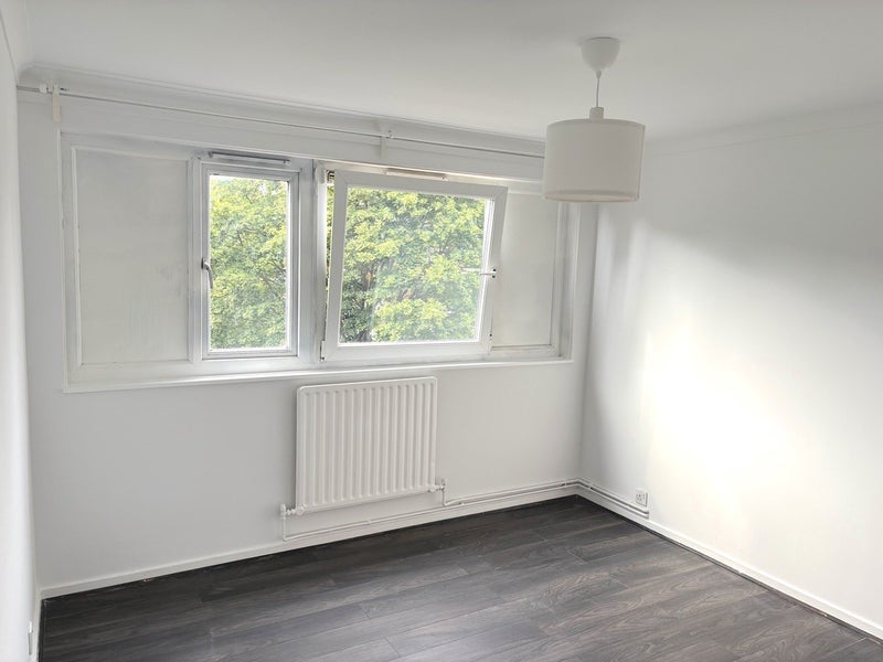 Flat Weatherley Close in Greater London