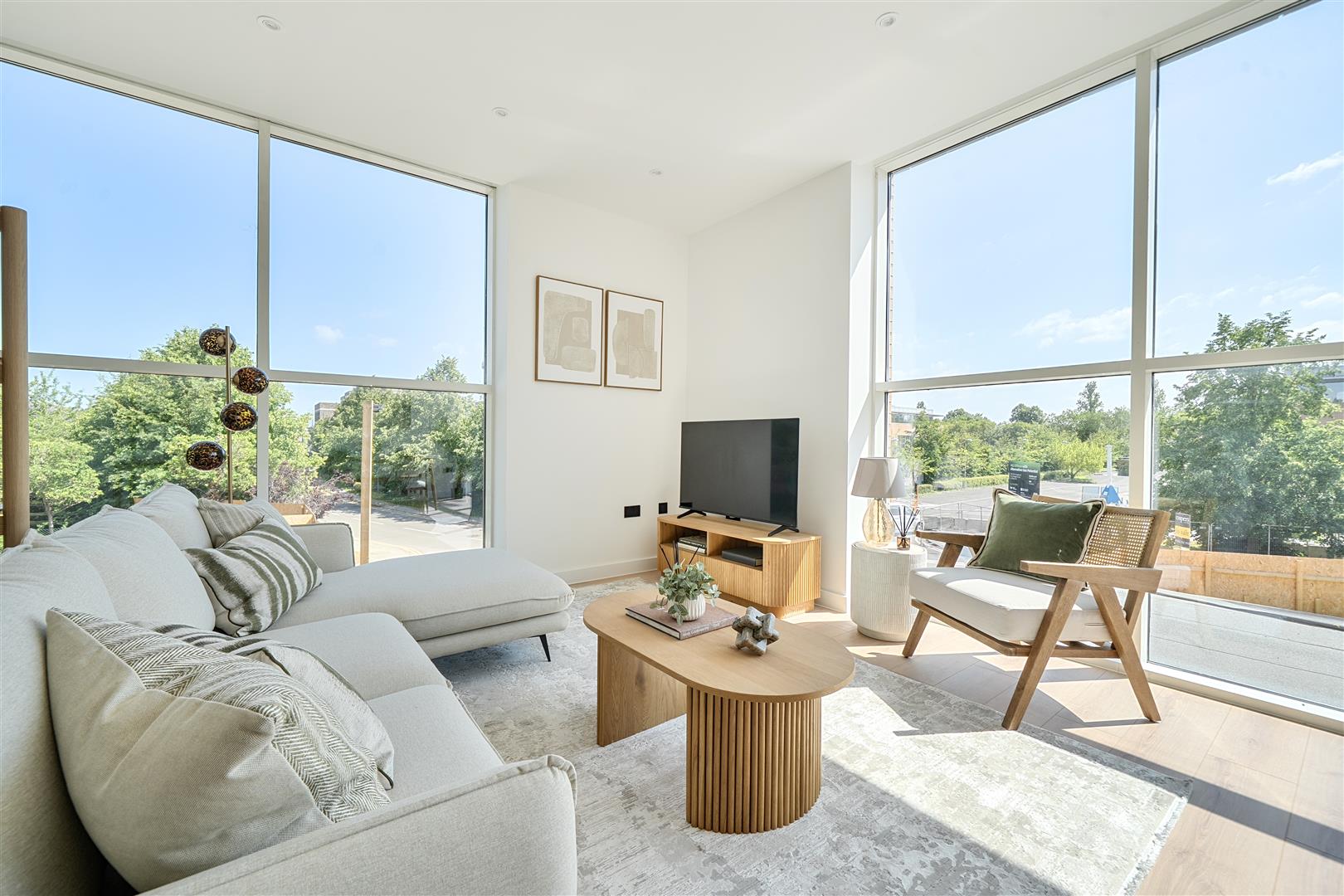 Flat Vanwall Road in Maidenhead