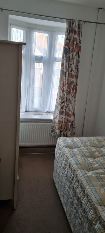 Room Lyndhurst Avenue in Greater London