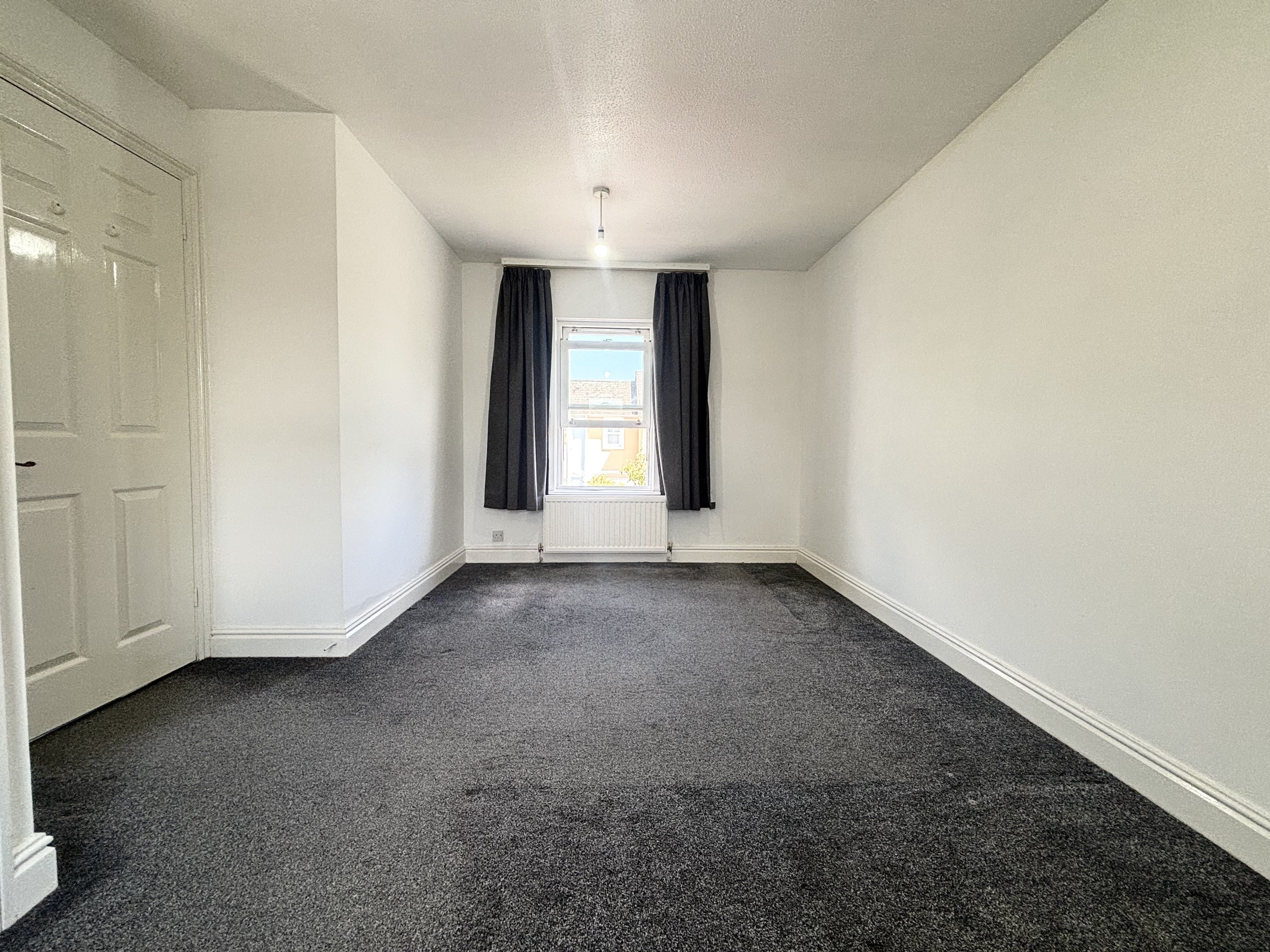 Flat Ayleswater in Watermead