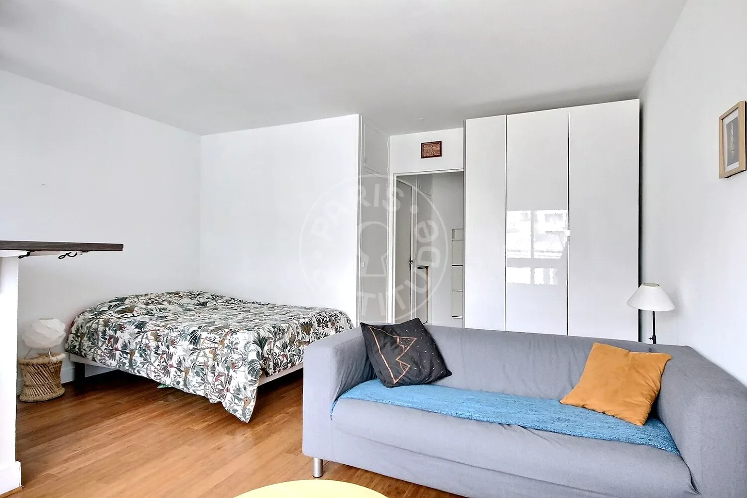 Appartement Rue de la Fontaine au Roi à Paris