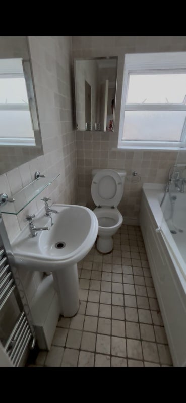 Flat Compayne Gardens in Greater London
