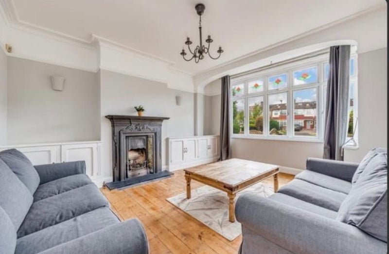 Room Daybrook Road in Greater London