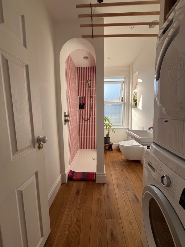 Room Bradley Crescent in Bristol