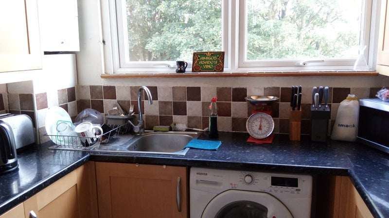 Room Vaughan Avenue in Greater London