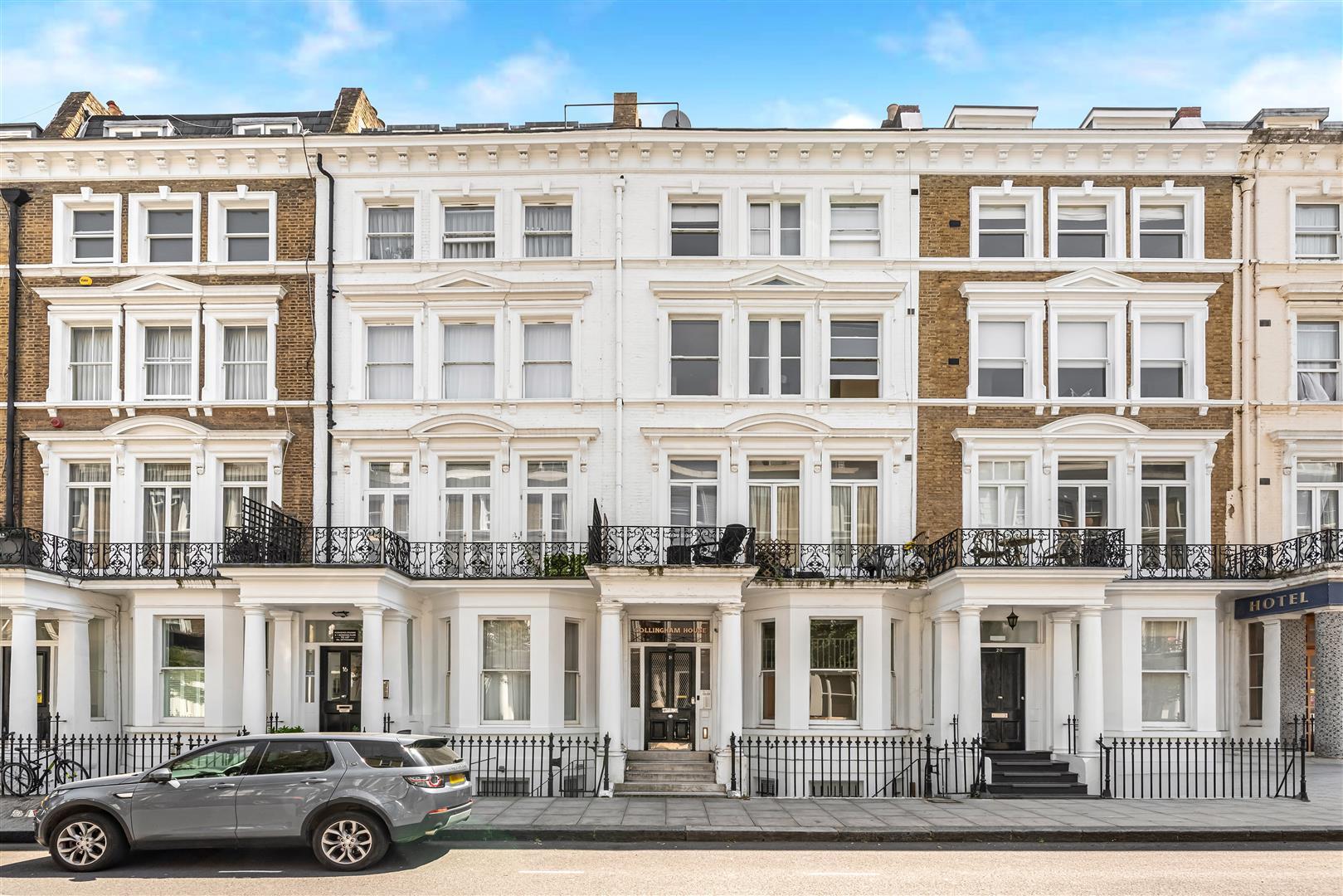 Flat Collingham Place in Greater London