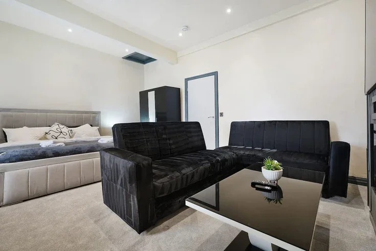 Flat Bolton Road in Westhoughton
