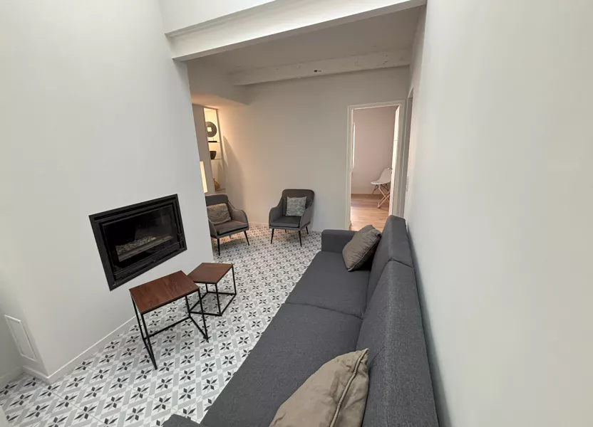 Appartement Rue Lucien Clergue à Arles