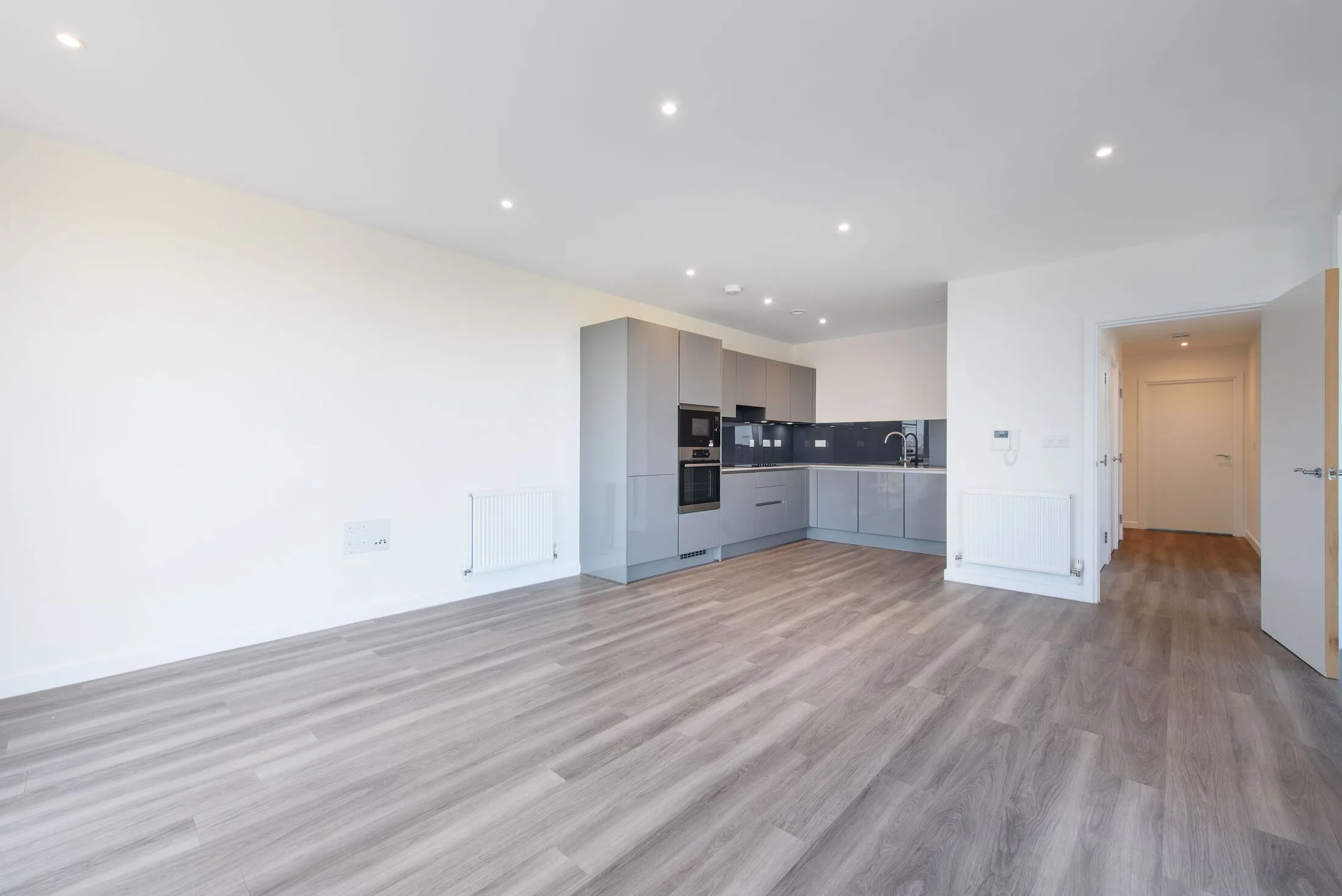 Flat Medawar Drive in Greater London