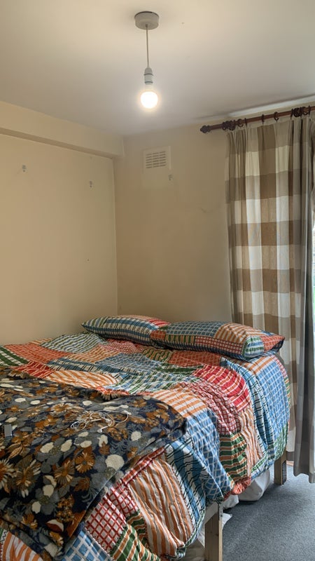 Room Horndean Close in Greater London