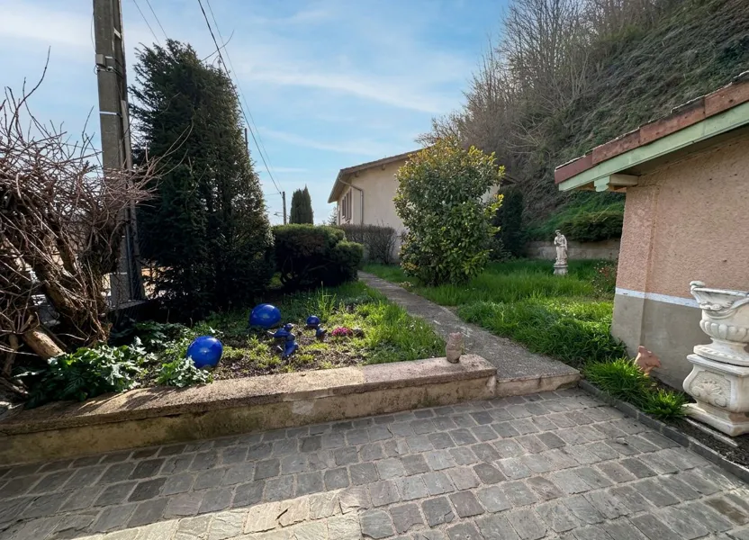 Maison D 187 à Hauterives