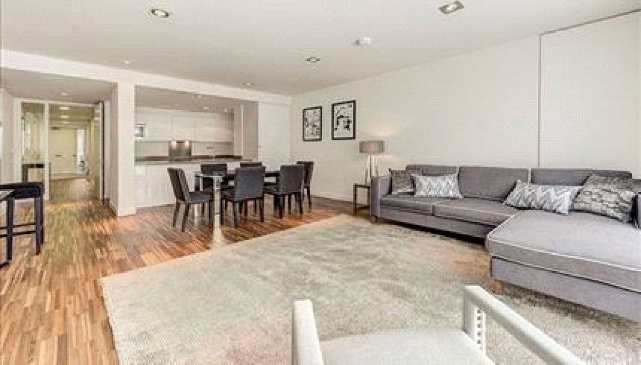 Flat Fulham Road in Greater London