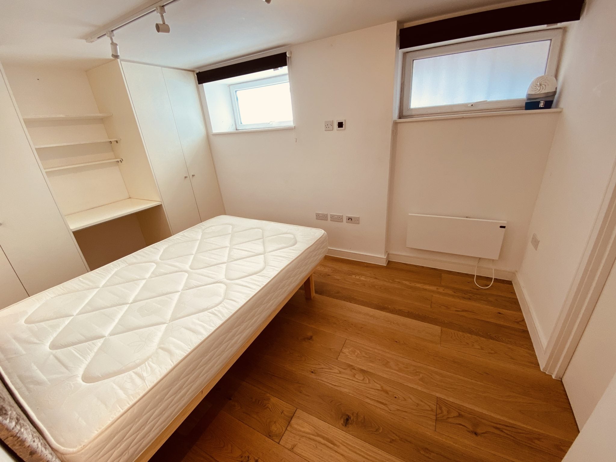 Flat Pembroke Road in London