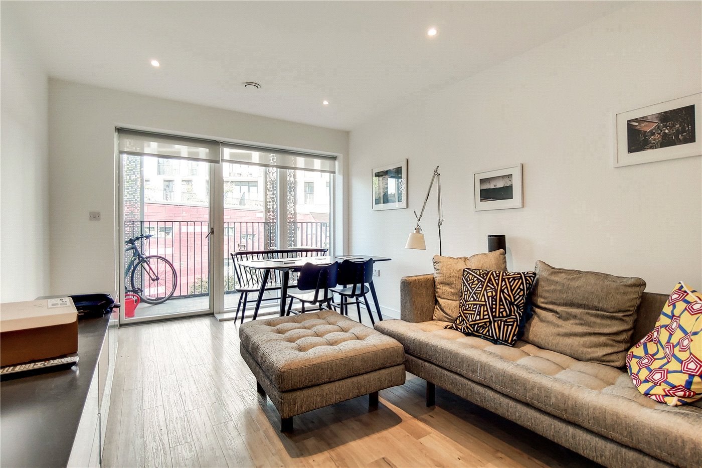 Flat Atkins Square in Greater London