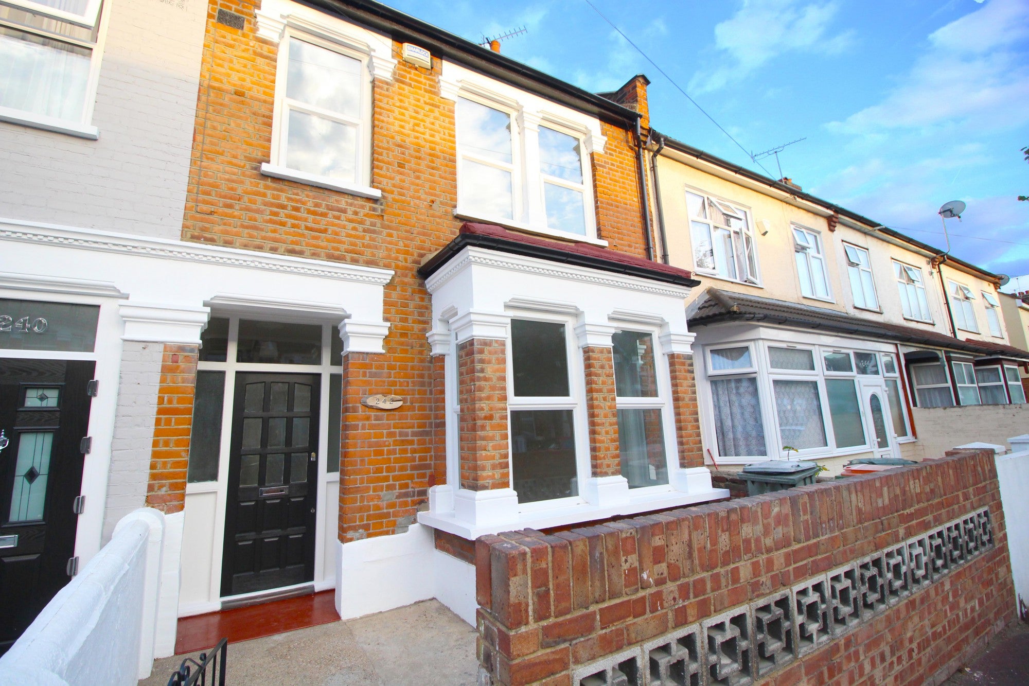 House Sheringham Avenue in Greater London