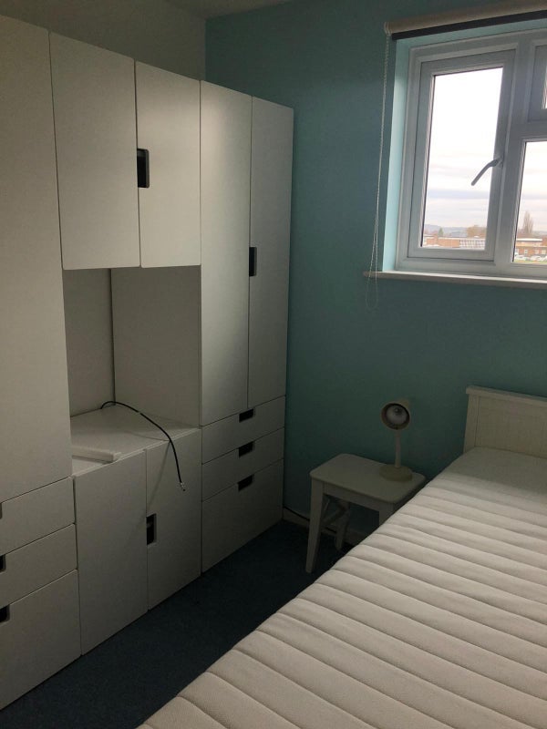 Room Eliot Drive in Marlow