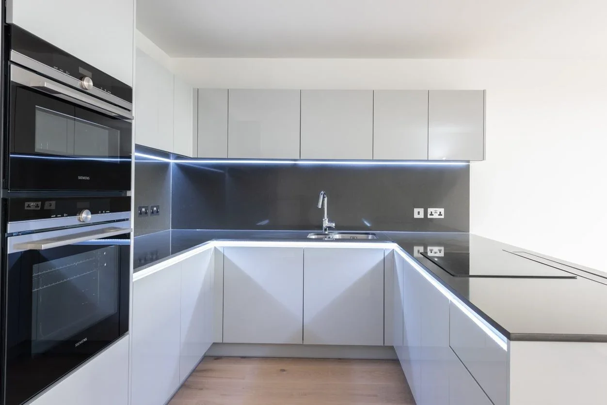 Flat Belsize Road in Greater London