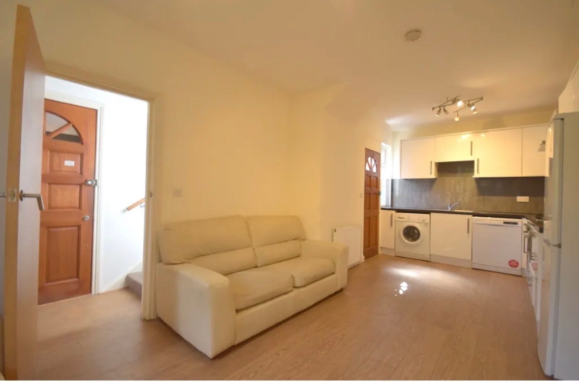 House Franciscan Road in Greater London