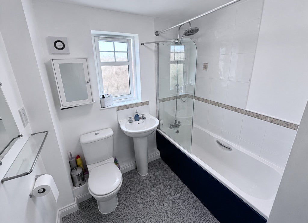 House Chestnut Crescent in Teignbridge