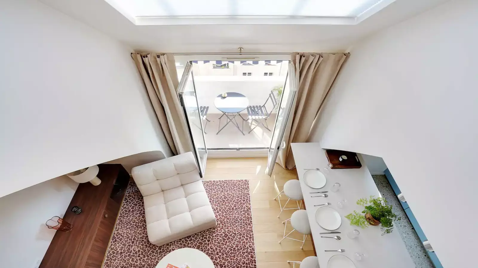 Appartement Rue des Dardanelles à Paris