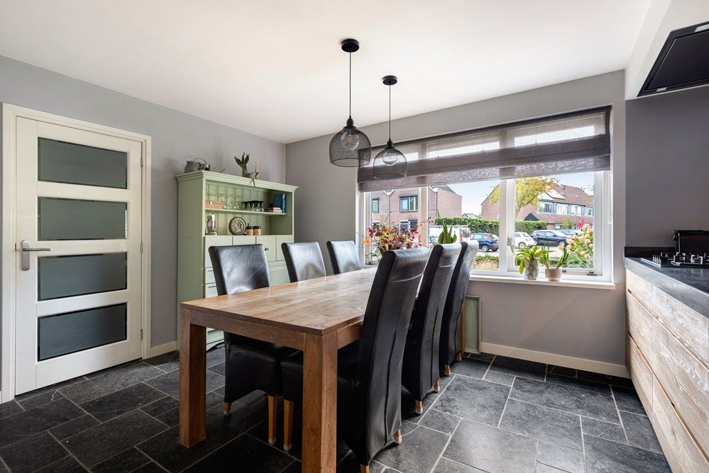 Tussenwoning te koop: De Ring 14, Wekerom