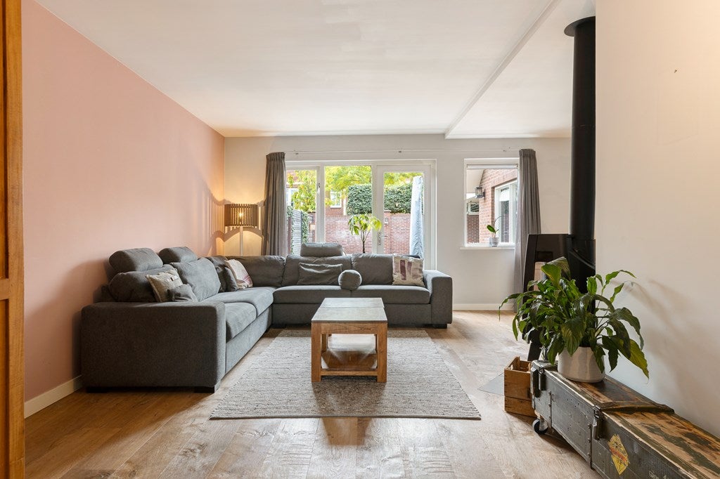 Tussenwoning te koop: De Ring 14, Wekerom