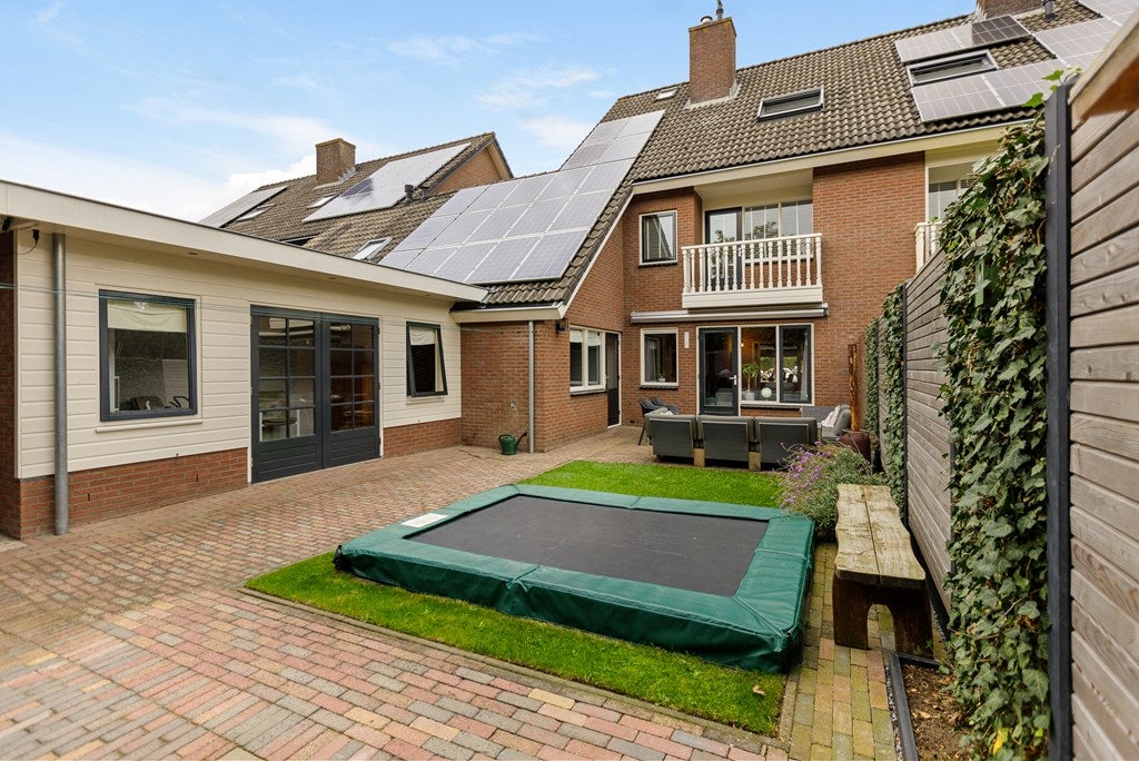Tussenwoning te koop: De Ring 14, Wekerom