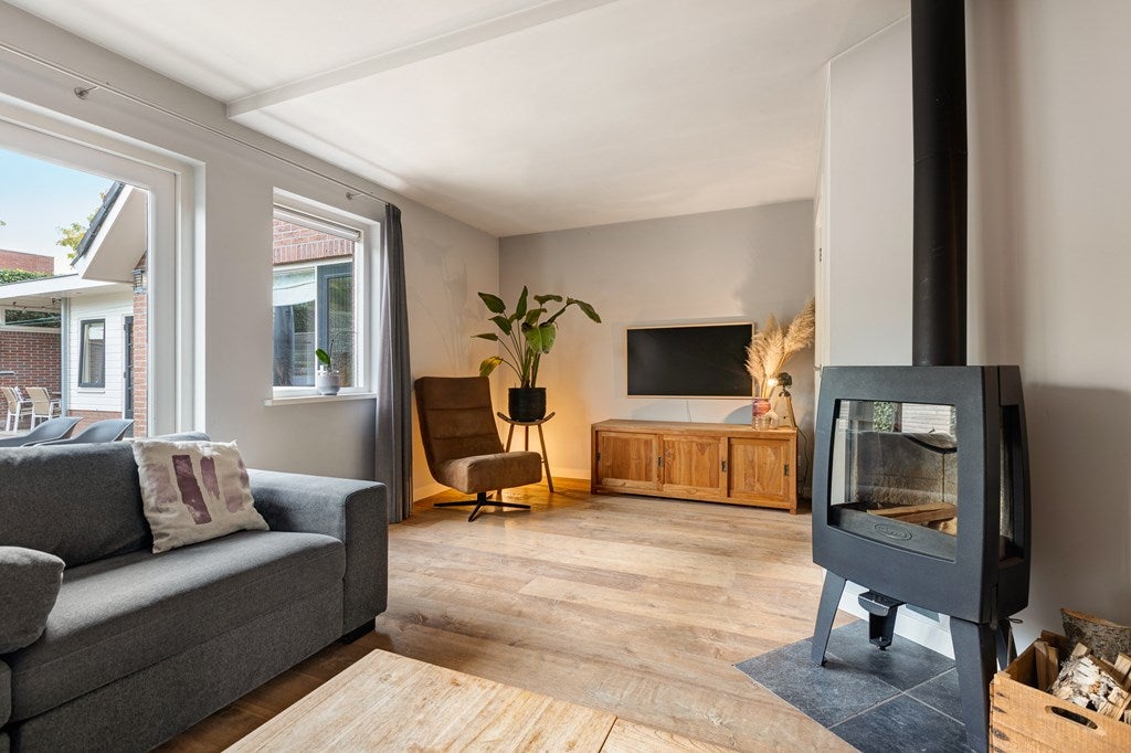Tussenwoning te koop: De Ring 14, Wekerom