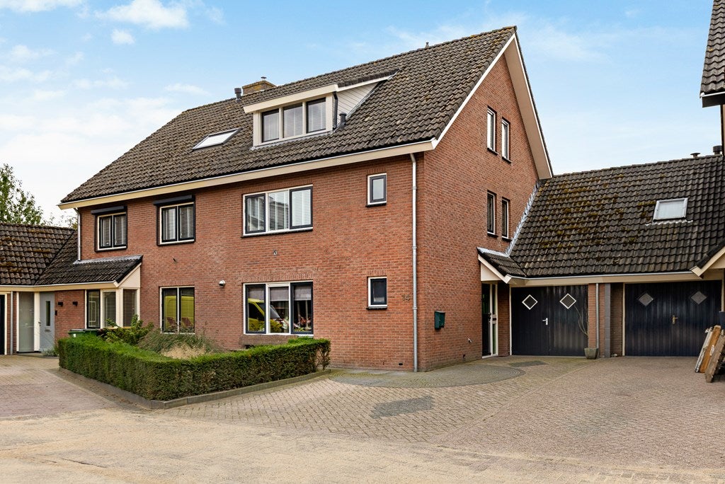 Huis De Ring 14 in Wekerom