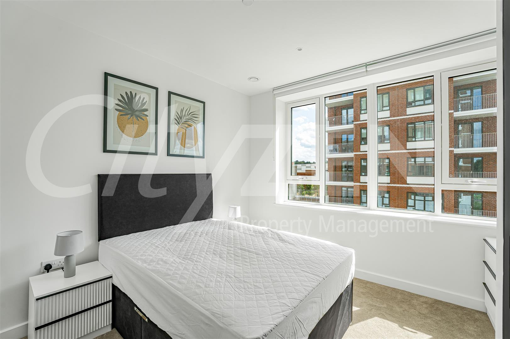 Flat Pettman Crescent in Greater London