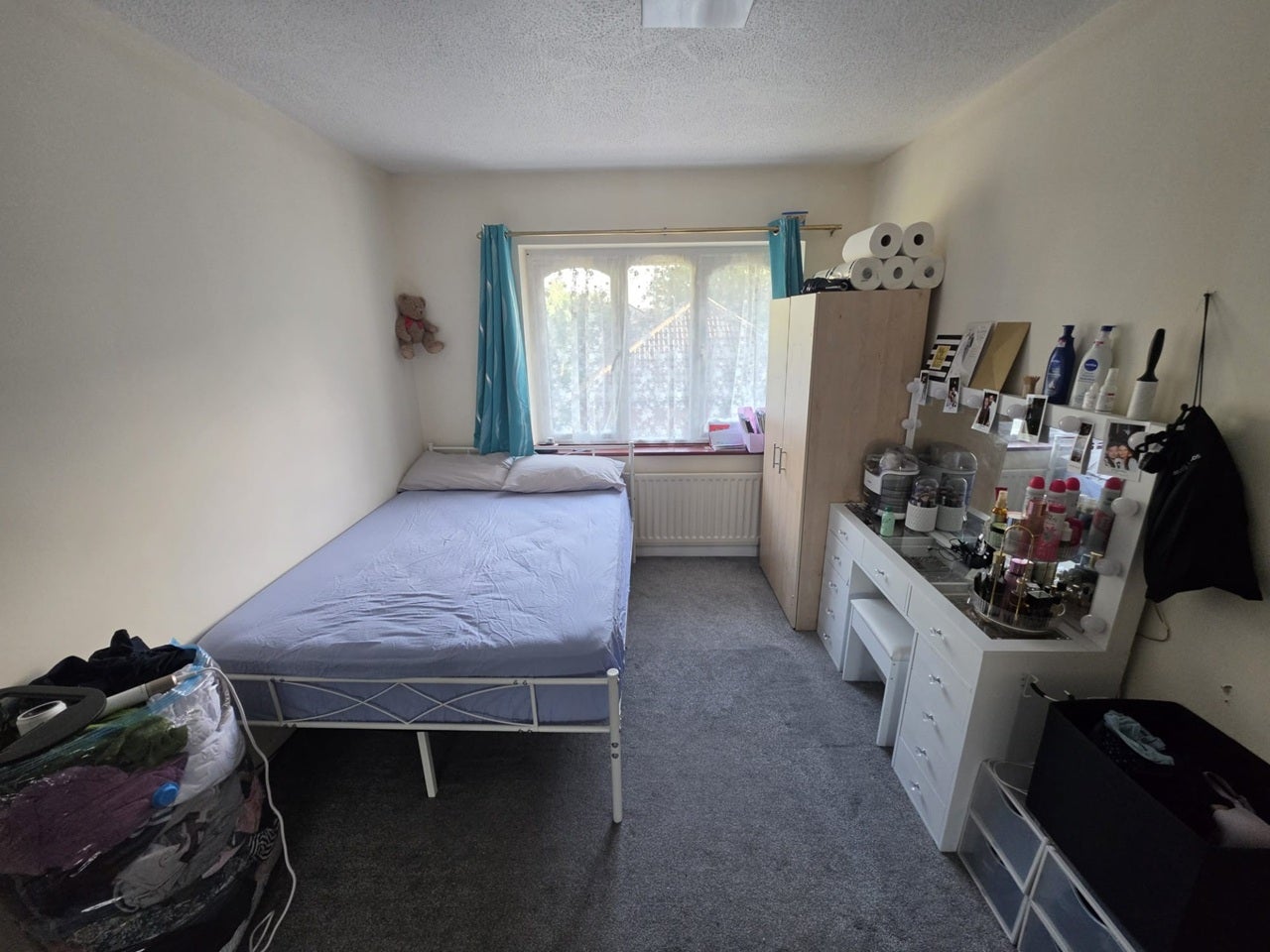 Flat Ithell Court in Greater London