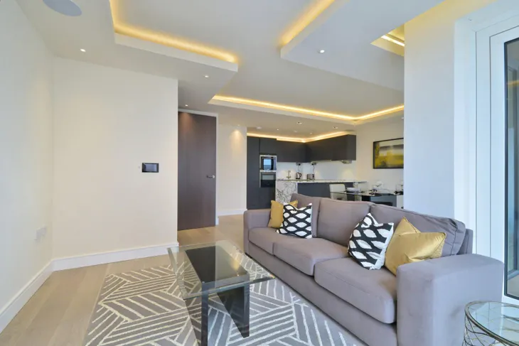 Flat Pearscroft Road in Greater London