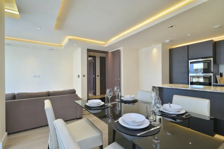 Flat Pearscroft Road in Greater London
