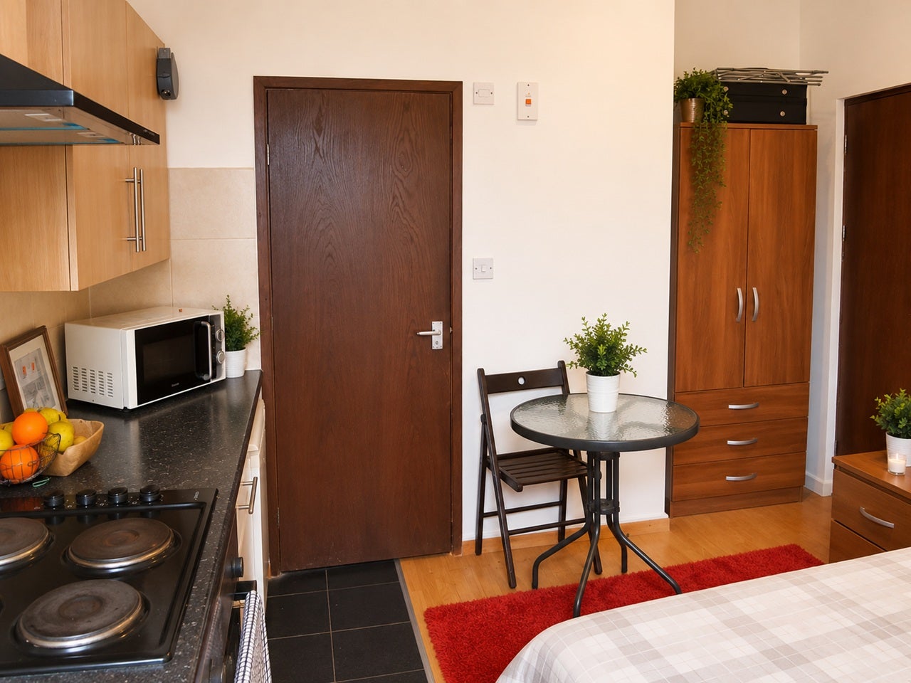 Room Shirley Road in Southampton