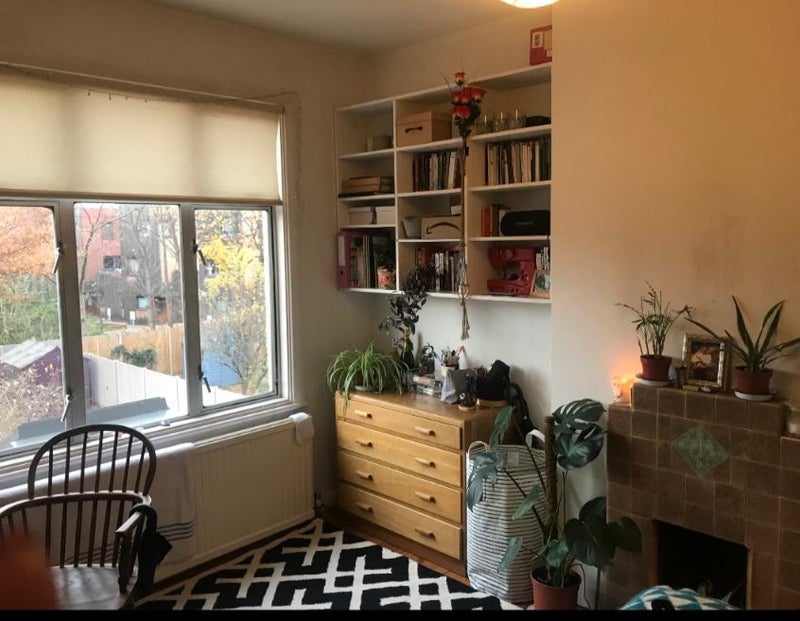 Room Trelawn Road in Greater London