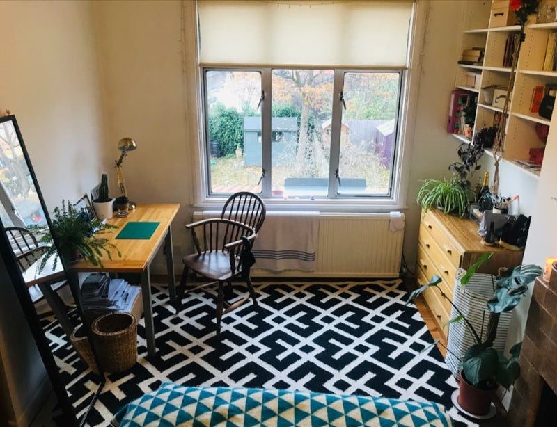 Room Trelawn Road in Greater London