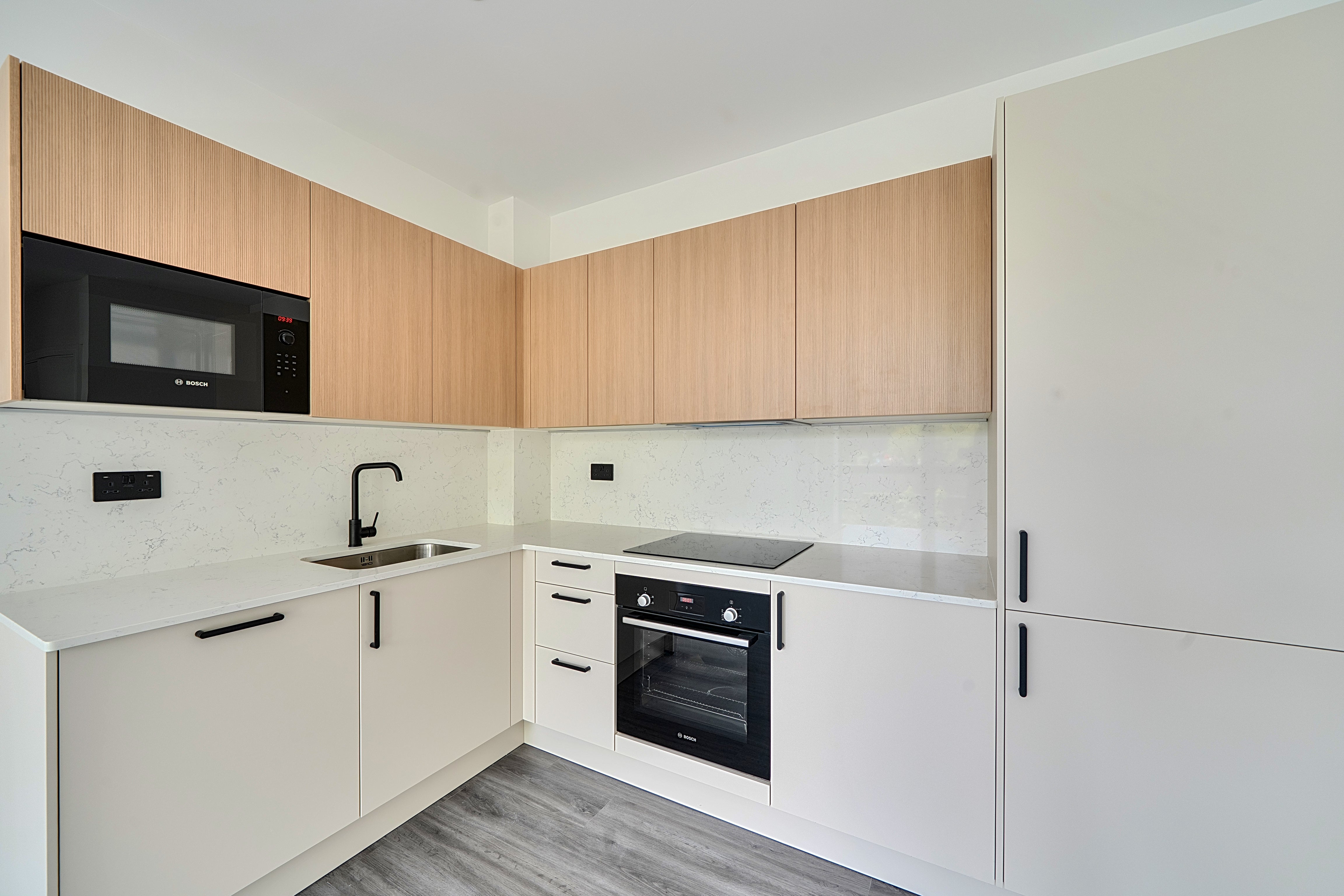 Flat Hargrave Road in Maidenhead