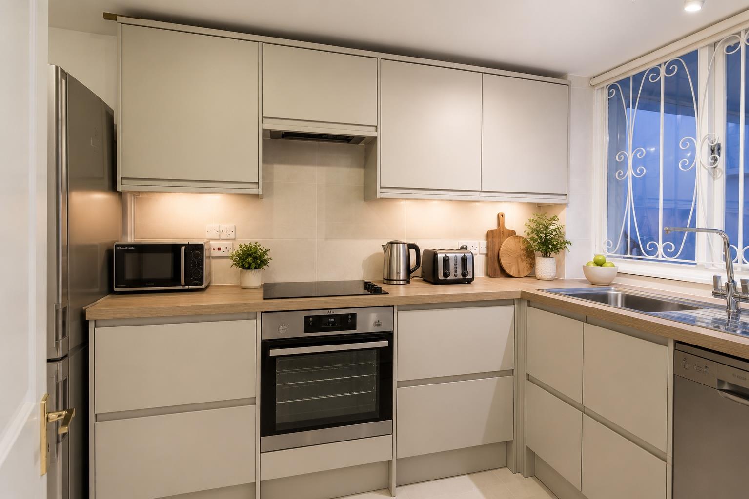 Flat Elsworthy Road in Greater London